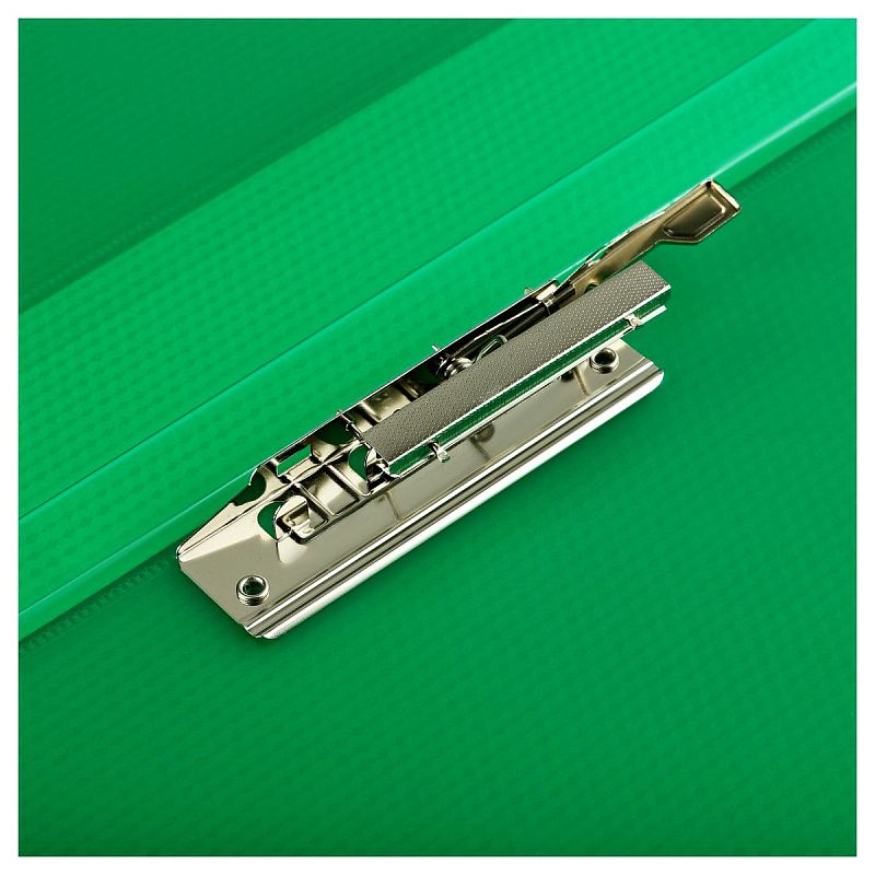 Папка с боковым зажимом СТАММ "Кристалл" А4, 17мм, 700мкм, пластик, зеленая 