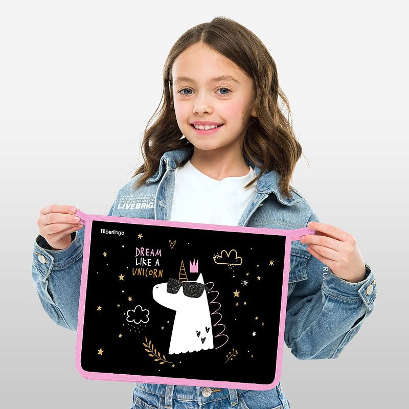 Папка для тетрадей 1 отделение, А4 Berlingo "Dream Like A Unicorn", 340*245*40 мм, пластик, на молнии 