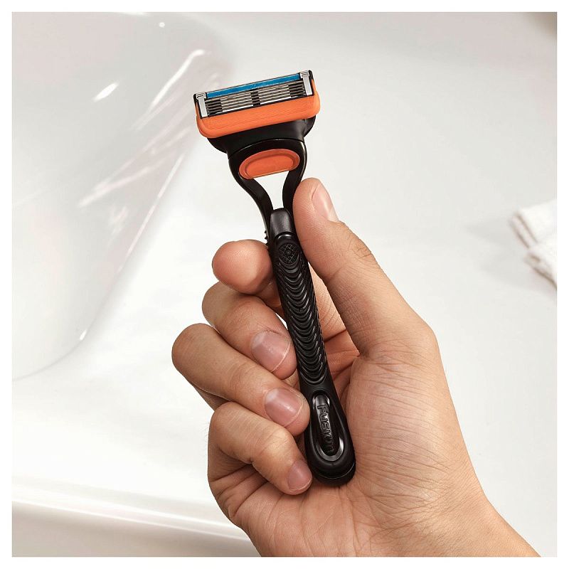 Кассеты для бритья сменные Gillette "Fusion", 12шт (ПОД ЗАКАЗ) 