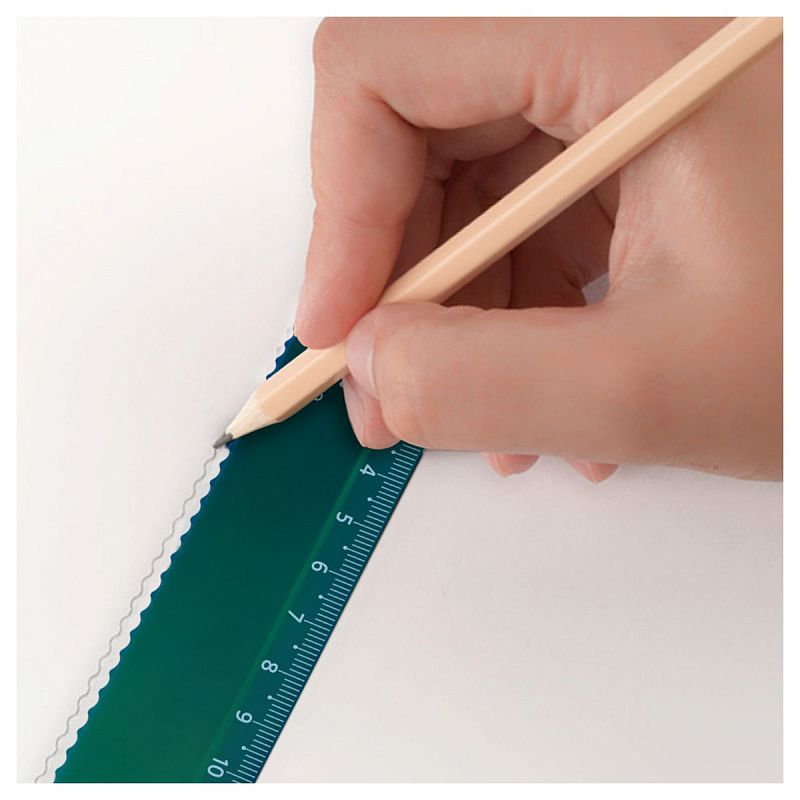 Линейка 15см СТАММ "Хамелеон", пластиковая, с волнистым краем, зеленый хамелеон, европодвес 