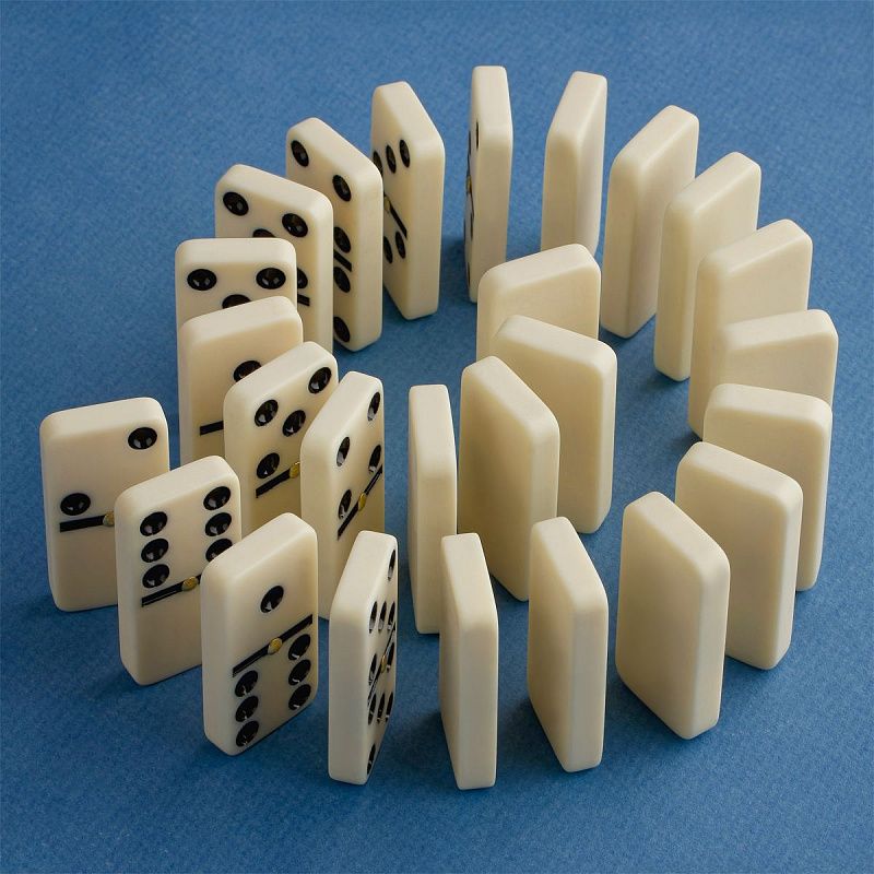 Игра настольная ТРИ СОВЫ "Домино", пластиковый кейс