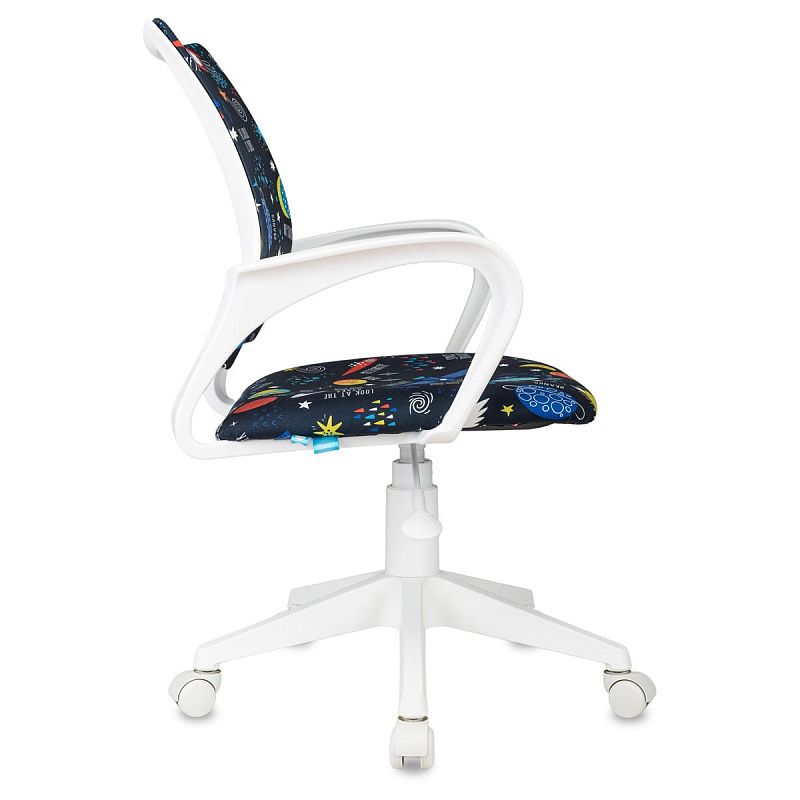 Кресло детское Helmi HL-K95 R (W695) "Airy", спинка сетка/сиденье ткань с рисунком шаттл мультиколор, пиастра, пластик белый