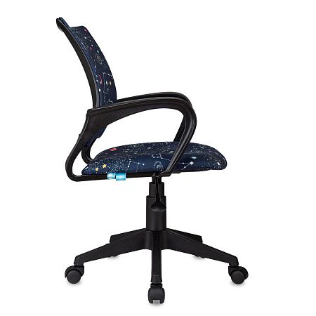 Кресло детское Helmi HL-K95 R (695) "Airy", спинка сетка /сиденье ткань с рисунком зодиак т.синий, пиастра