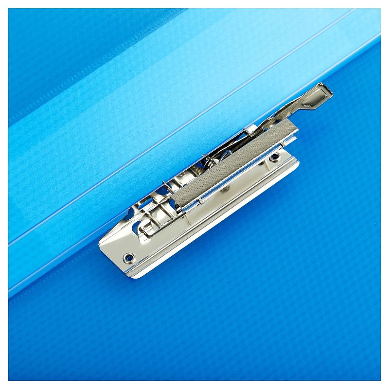 Папка с боковым зажимом СТАММ "Кристалл" А4, 17мм, 700мкм, пластик, синяя 