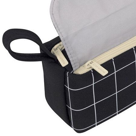 Пенал мягкий BRAUBERG, 1 отделение, карман на липучке, значок, 22х10х6 см, Black checkered, 273579 