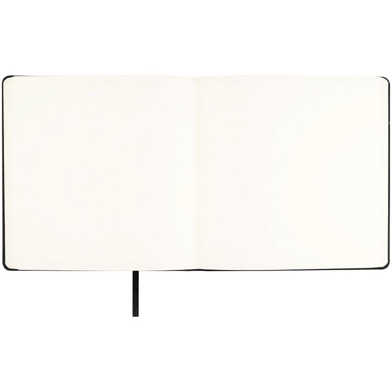 Скетчбук 80л., 200*200 Гамма "Студия", черный, твердая обложка, на резинке, слоновая кость, 140г/м2