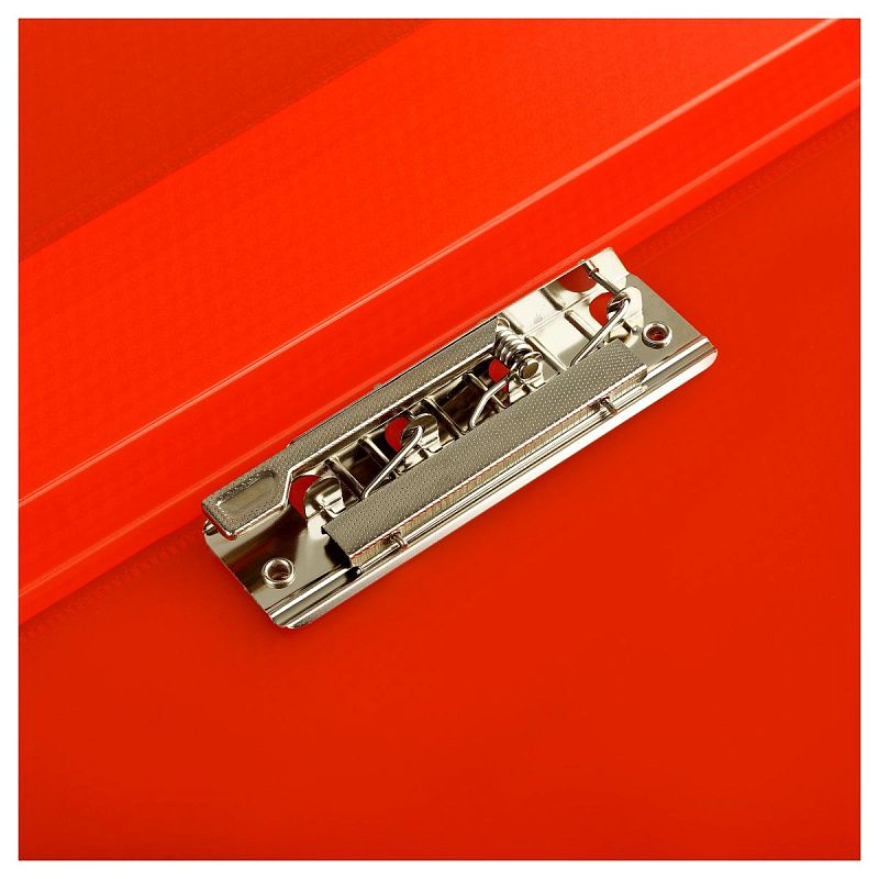 Папка с боковым зажимом СТАММ "Кристалл" А4, 17мм, 700мкм, пластик, красная 