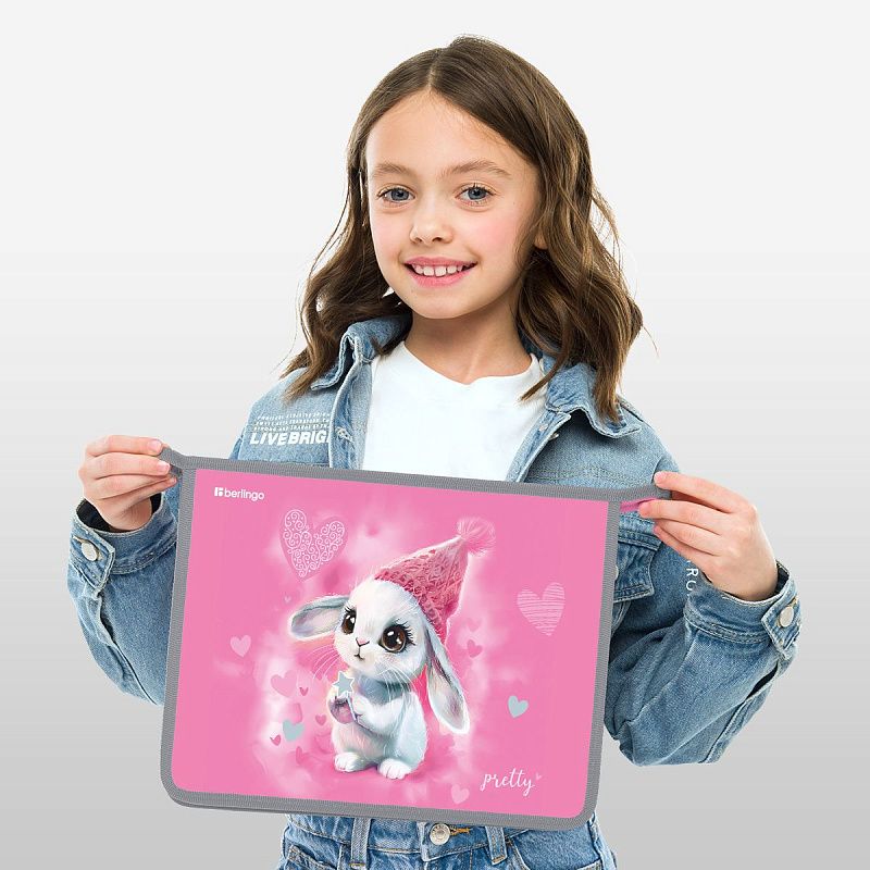 Папка для тетрадей 1 отделение, А4 Berlingo "Dreamy Bunny", 340*245*40 мм, пластик, на молнии 