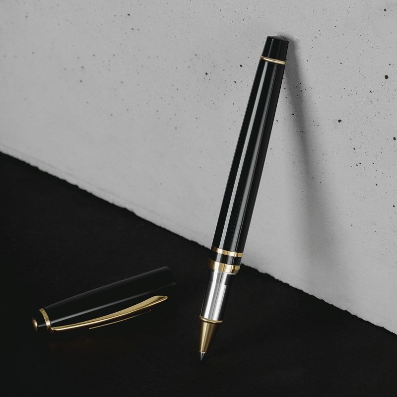 Ручка шариковая Luxor "Executive" синяя, 1,0мм, корпус черный/хром/золото, футляр 