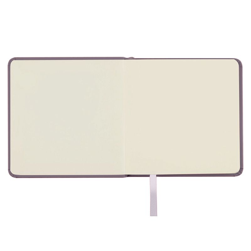 Скетчбук 80л., 150*150 Гамма "Студия", черничный, твердая обложка, на резинке, слоновая кость, 140г/