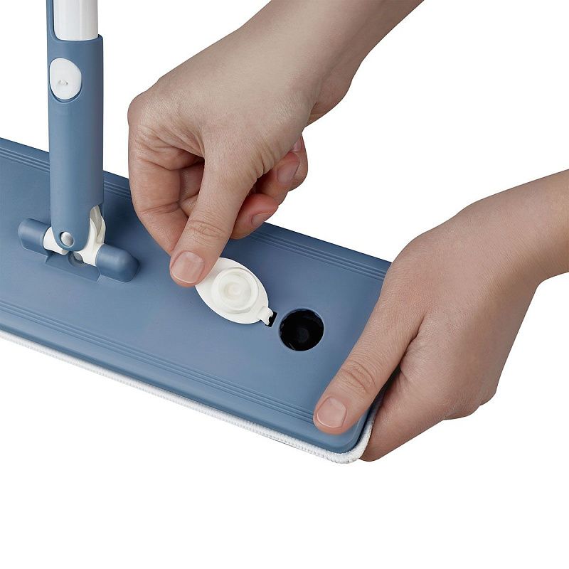 Швабра OfficeClean Professional, с отжимом и распылителем воды, плоский бак для воды, насадка из микрофибры