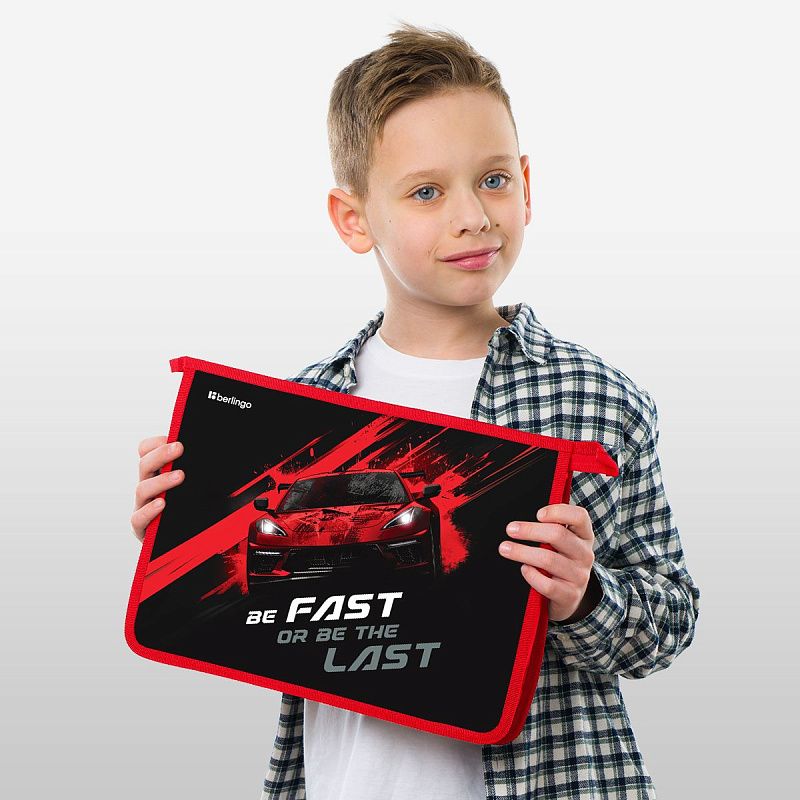 Папка для тетрадей 1 отделение, А4 Berlingo "Fast Track", 340*245*40 мм, пластик, на молнии 