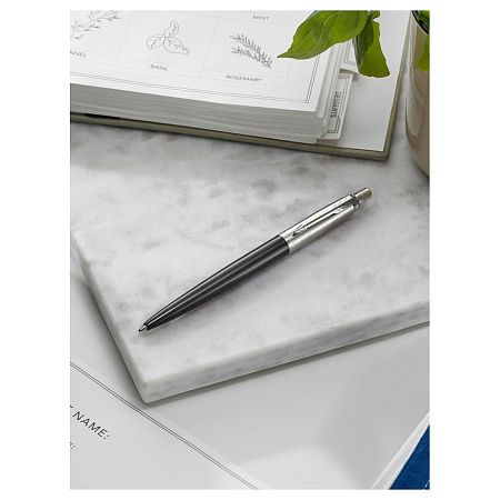 Ручка шариковая Parker "Jotter Originals Black Chrome CT" синяя, 1,0мм, кнопочн., подарочная упаковка 