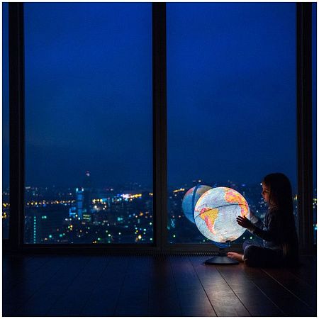 Глобус физико-политический Globen, 25см, с подсветкой от батареек на круглой подставке 