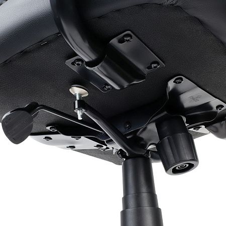 Кресло руководителя Helmi HL-ES10 "Stable", повышенной прочности, экокожа черная, до 250кг